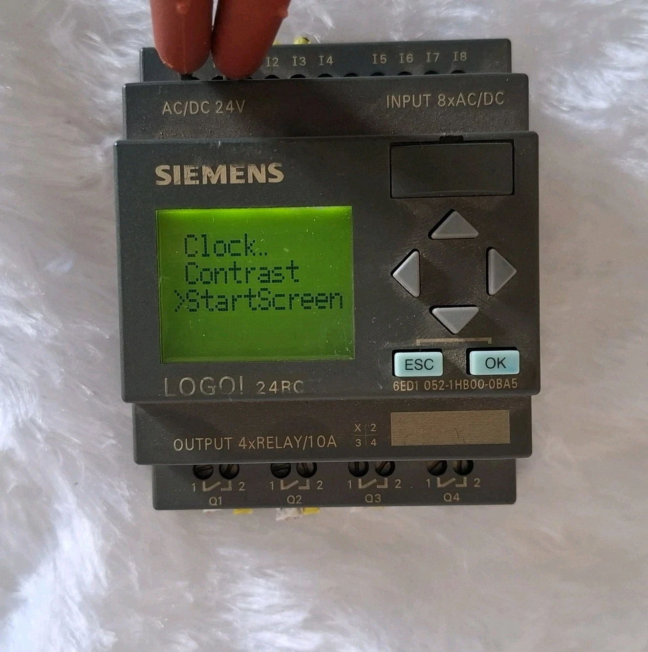 ONE Used Siemens LOGO 6ED1052-1HB00-0BA5 TESTED